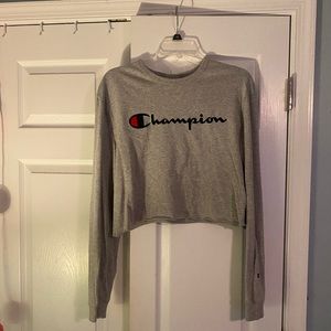 Women’s Champion cropped shirt